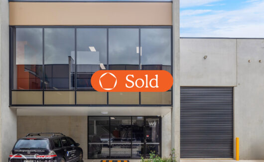 52 Sheehan Road HEIDELBERG WEST VIC 3081