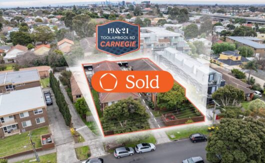19 & 21 Toolambool Road CARNEGIE VIC 3163
