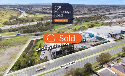 258 Mahoneys Road THOMASTOWN VIC 3074