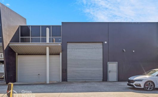 17 Louis Street AIRPORT WEST VIC 3042