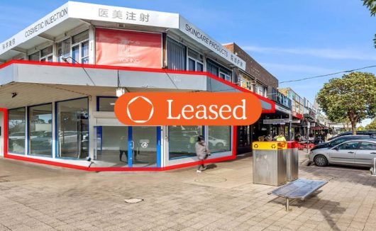 62 Kingsway GLEN WAVERLEY VIC 3150