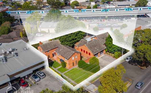 14 & 14a Croydon Road CROYDON VIC 3136