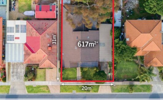 6 Pulford Crescent MILL PARK VIC 3082