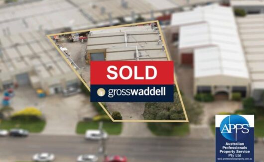 25 Kirkham Road W KEYSBOROUGH VIC 3173