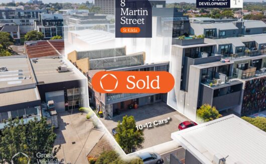 8 Martin Street ST KILDA VIC 3182