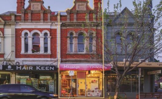 327 Glen Huntly Road ELSTERNWICK VIC 3185