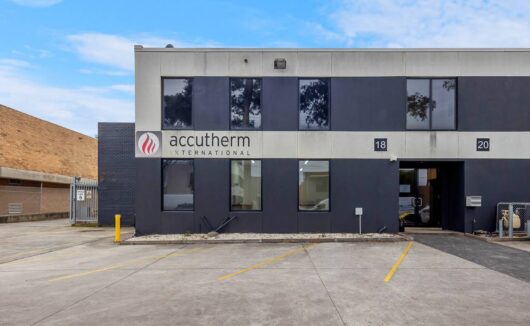 18 Pickering Road MULGRAVE VIC 3170