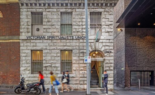 71-73 A Beckett Street MELBOURNE VIC 3000